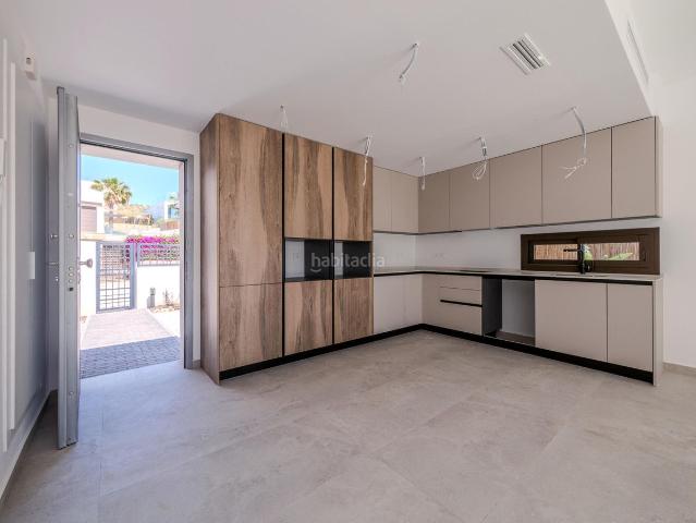 Casa en venta en Algorfa. Casas.