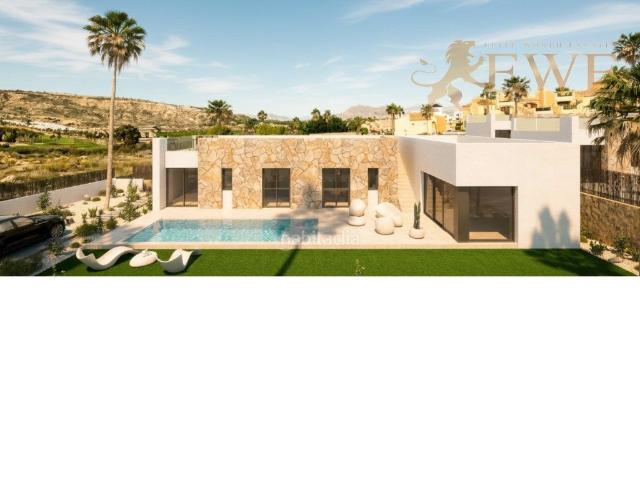 Casa en venta en Algorfa. Villa mediterránea junto al campo de golf La Finca en Algorfa. Casas.