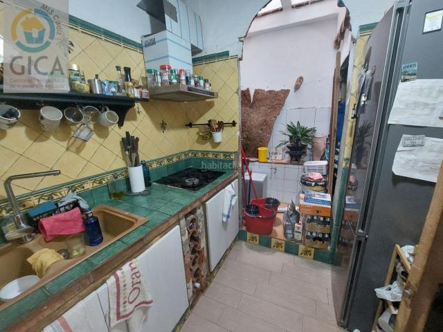 Casa en venta en Algeciras, Bajadilla Fuente Nueva. ESTUPENDA CASA SEMICENTRICA CON AMPLIA TERRAZA. Casas.