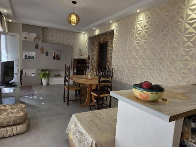 Casa en venta en Algeciras, Casco Antiguo. Casa de dos plantas en Calle Carteya. Casas.