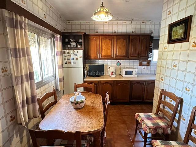 Casa en venta en Algeciras, La Granja La Colina Los Pastores. Amplia vivienda con gran patio, terraza y zona de aparcamiento en Los Pastores Algeciras. Casas.