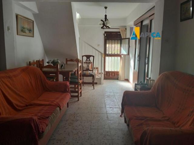 Casa en venta en Algeciras, La Granja La Colina Los Pastores. CASA CON HABITACIÓN Y BAÑO COMPLETO EN PLANTA BAJA. Casas.