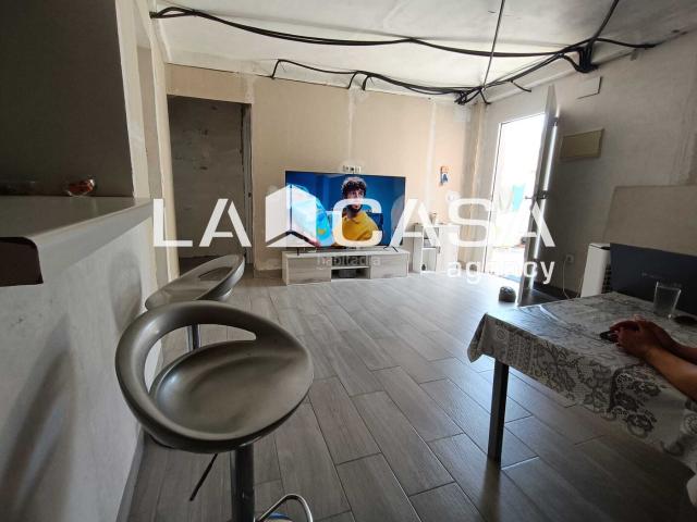 Casa en venta en Algeciras, Pescadores Saladillo. Casa de 65 m con 2 dormitorios y terraza en Algeciras. Casas.