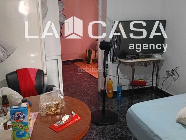 Casa en venta en Algeciras, Pescadores Saladillo. Casa de 68 m con 2 dormitorios y terraza en Algeciras. Casas.