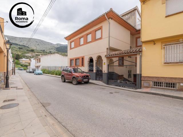 Casa en venta en Alfacar. Magnífica Casa en Alfacar con Vistas a la Montaña. Casas.