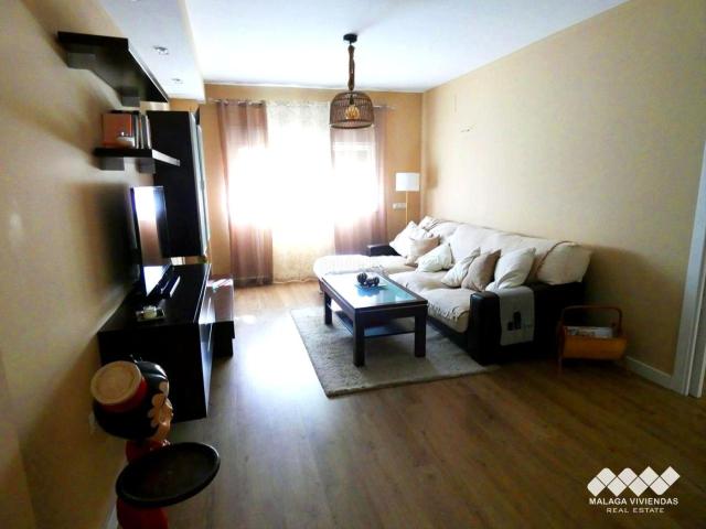 Casa en venta en Alhaurín de la Torre, El Romeral Peñón de Zapata. Chalet adosado en El Peñón Alhaurín de la Torre. Casas Alhaurín de la.