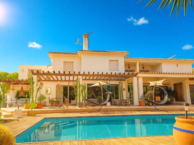 Casa en Venta en Alhaurín de la Torre