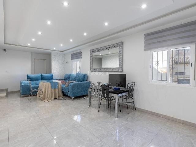 Casa en venta en Alhendín, Ayuntamiento. CASA REFORMADA EN ALHENDÍN!. Casas.