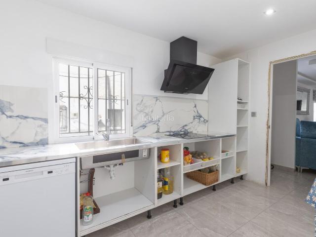 Casa en venta en Alhendín, Ayuntamiento. CASA REFORMADA EN ALHENDÍN!. Casas.
