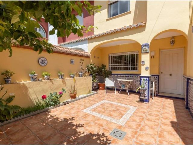 Casa en Venta en Alhendín