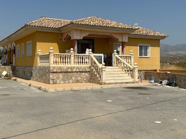 Casa en venta en Alicante, Moralet. Se vende espectacular chalet independiente en la zona de el Moralet. Casas.