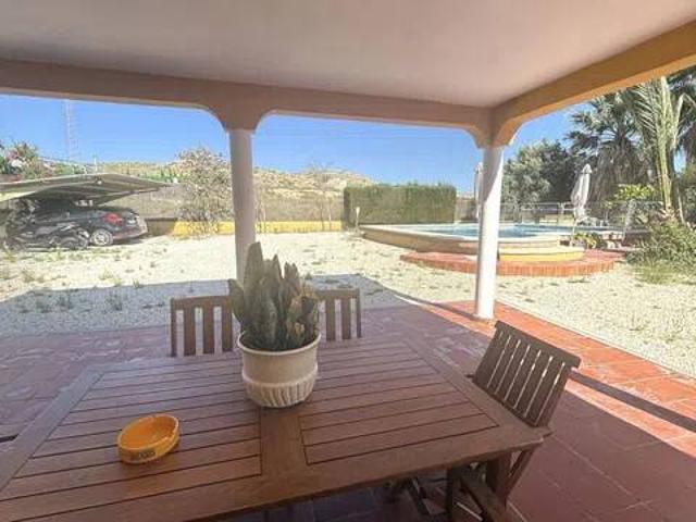 Casa en Venta en Alicante Alacant