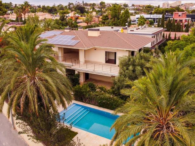 Casa en Venta en Alicante Alacant