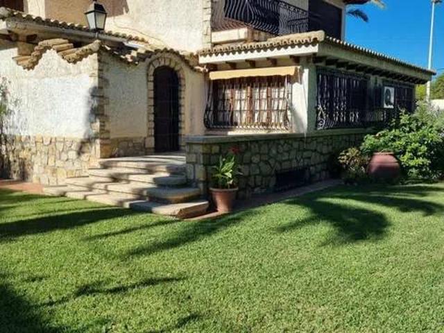 Casa en Venta en Alicante Alacant