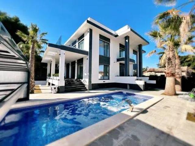 Casa en Venta en Alicante Alacant