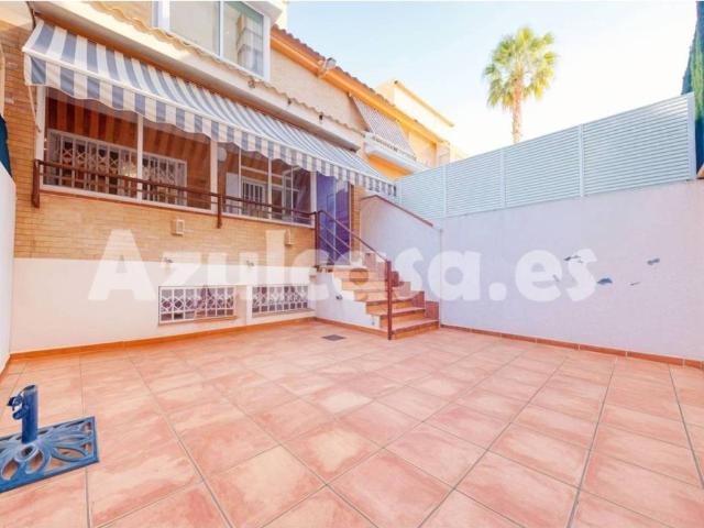Casa en Venta en Alicante Alacant