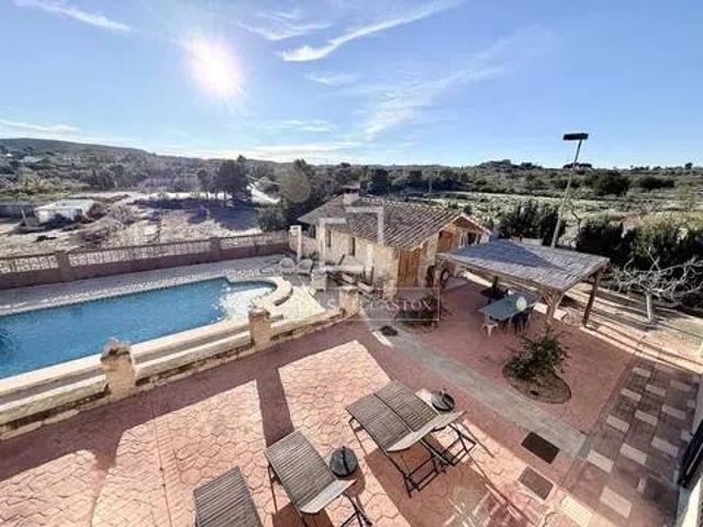 Casa en Venta en Alicante Alacant