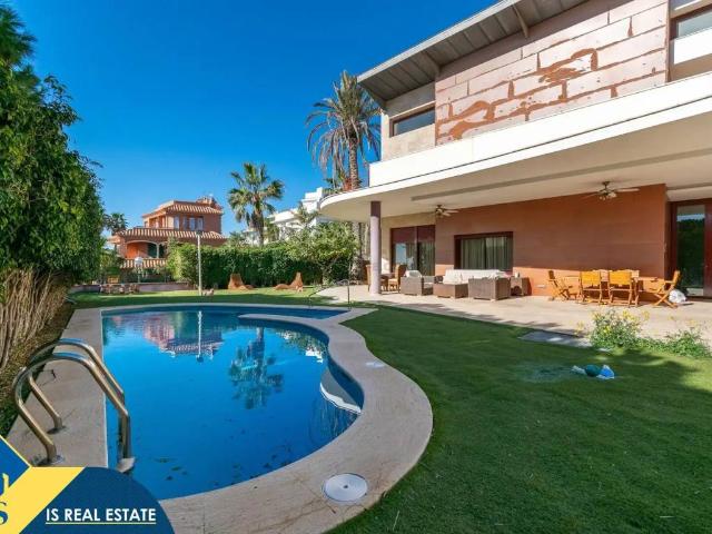Casa en Venta en Alicante Alacant