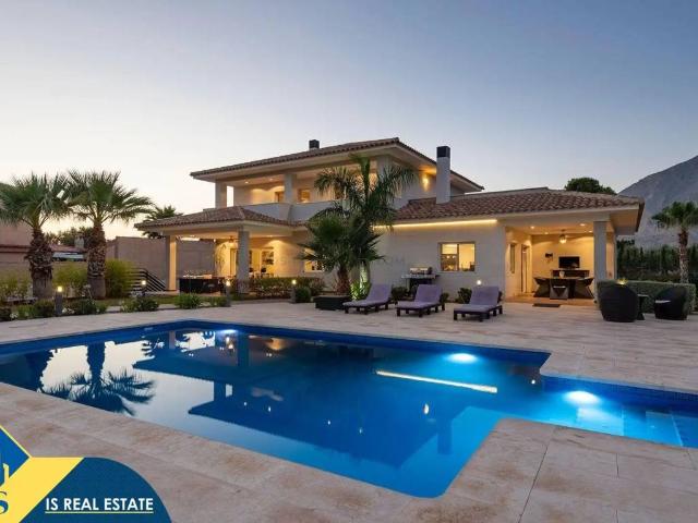 Casa en Venta en Alicante Alacant