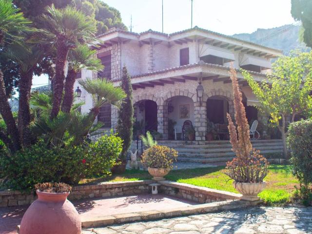 Casa en Venta en Alicante Alacant