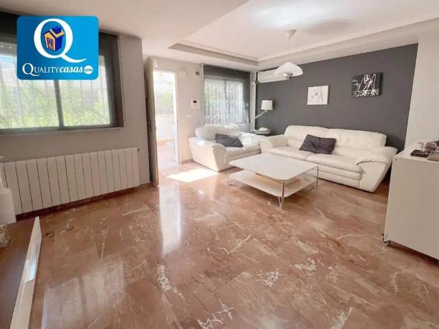 Casa en Venta en Alicante Alacant