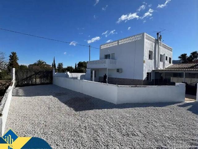 Casa en Venta en Alicante Alacant
