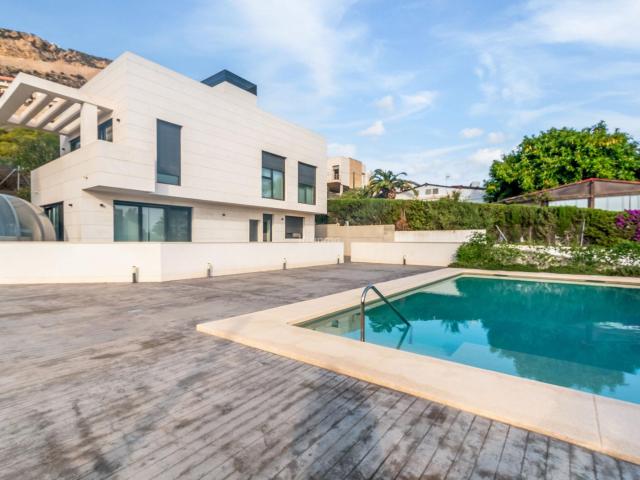 Casa en venta en Alicante Alicante