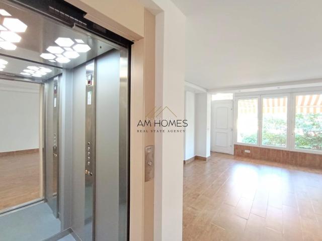 Casa en venta en Alicante, Cabo de las Huertas. Exclusivo bungalow de lujo en Cabo de las Huertas. Casas.
