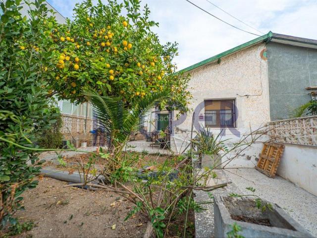 Casa en venta en Alicante, Ciudad Jardín. Casas.