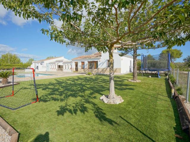 Casa en venta en Alicante, Ensanche Diputación. Casas.