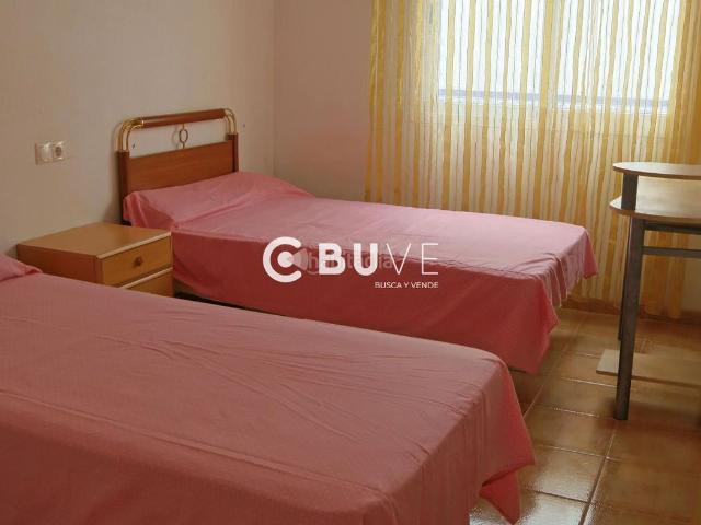 Casa en venta en Alicante, Juan XXIII. BUVE vende piso 3 HABITACIONES con ASCENSOR. Casas.