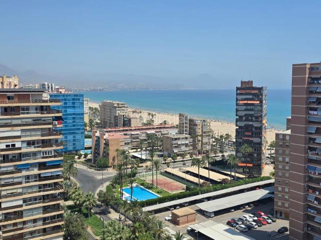 Casa en venta en Alicante, Playa de San Juan. Ático reformado con vistas al mar en Playa de San Juan. Casas.