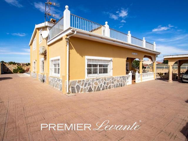 Casa en venta en Alicante, Rebolledo. 2 viviendas juntas con Piscina Privada en El Rebolledo. Casas.