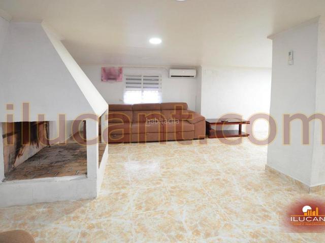 Casa en venta en Alicante, Villafranqueza. Villafranqueza 2 Casas Independientes en 1. Terraza Reformadas Entrar a Vivir. Con acceso independiente a 2 Calles. Casas.