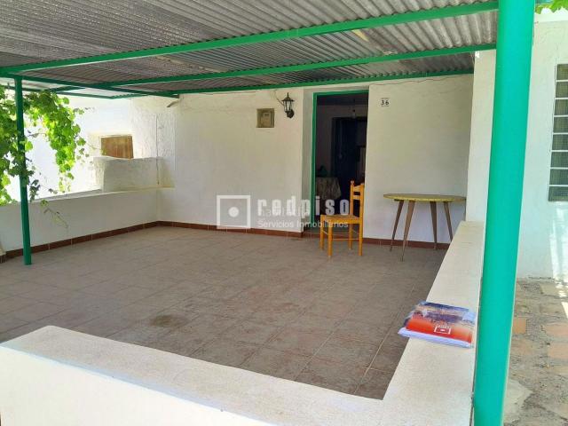 Casa en venta en Álora. FINCA RÚSTICA CON DOS EDIFICACIONES Y 6.000 m DE PARCELA A SOLO 10 MINUTOS DEL CAMINITO DEL REY MÁLAGA. Casas.