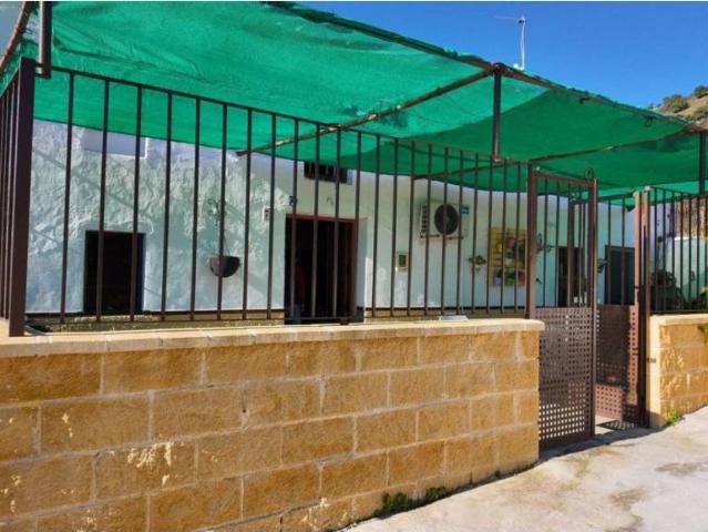 Casa en Venta en Álora