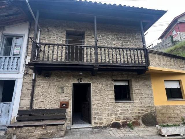 Casa en venta en Aller, Moreda