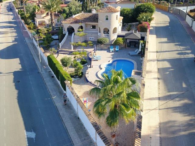 Casa en venta en Almoradí. Casas.