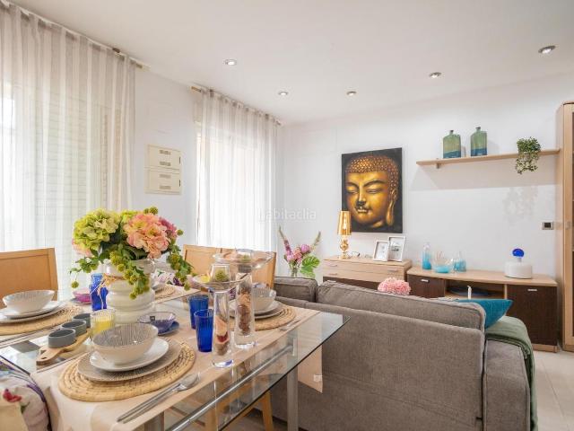 Casa en venta en Almazora Almassora, Playa Ben Afeli. Adosado tipo dúplex a 150 metros del mar Un entorno ideal para vivir todo el año. Casas Almazora.