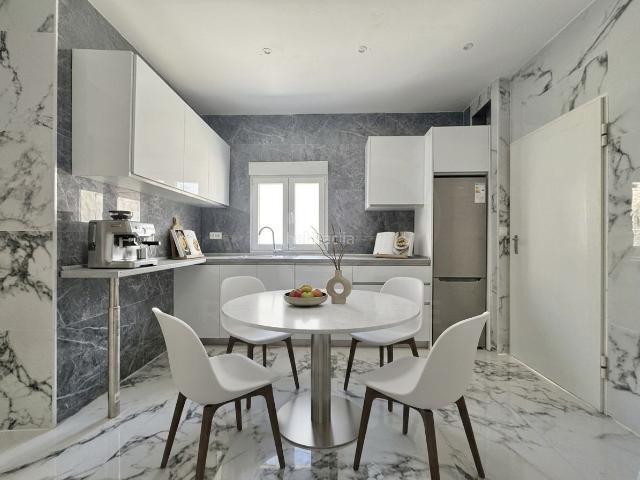 Casa en venta en Almáchar. Casas.