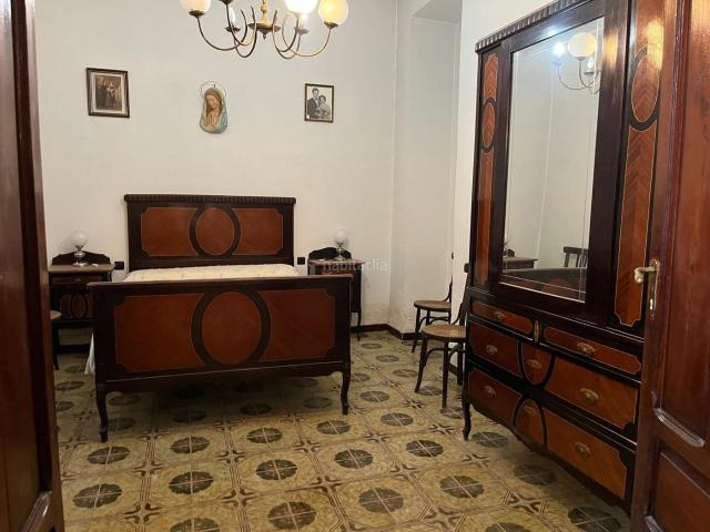 Casa en venta en Almansa. AMPLIA CASA CON EXCELENTE UBICACION! OPORTUNIDAD UNICA POR 90.000. Casas.
