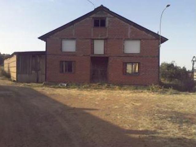 Casa en venta en Almanza, CTRA VE 12