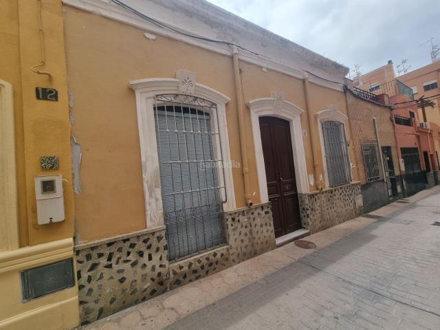 Casa en venta en Almería, Centro. CASA CASCO ANTIGUO PARA REFORMAR. Casas.