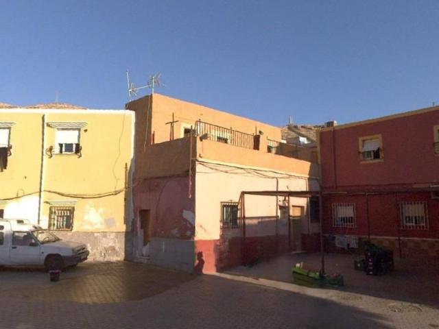 Casa en venta en Almería, La Chanca Pescadería
