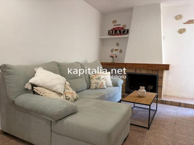 Casa en venta en Almudaina. Casa reformada en Almudaina. Casas.