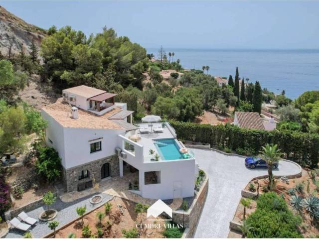 Casa en Venta en Almuñécar