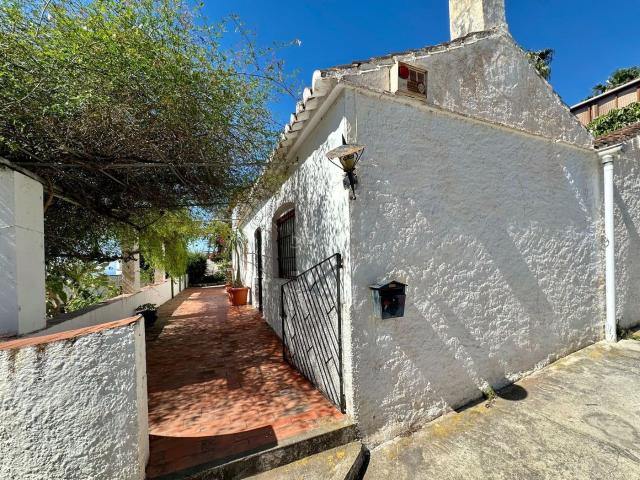 Casa en venta en Almuñécar, Cotobro. 405 Chalet Miramar. Casas.
