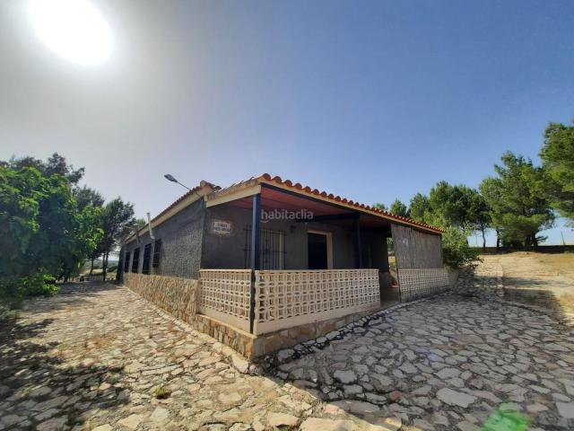 Casa en venta en Alpera. CASA DE CAMPO EN LA LAGUNAALPERA. Casas.