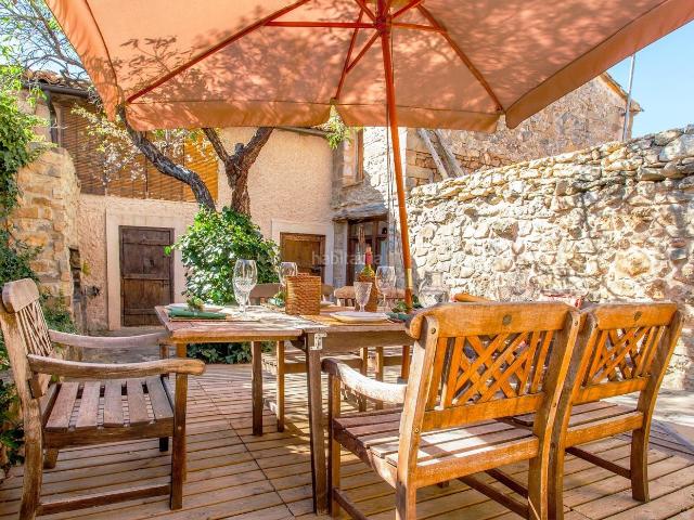 Casa en venta en Alpuente. Casa Rural en Venta en La Almeza Ideal para Vivir o Invertir Con licencia turística. Casas.