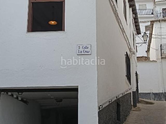 Casa en venta en Alpujarra de la Sierra. Casa Reformada 5 dormitorios Yegen. Casas Alpujarra de la.